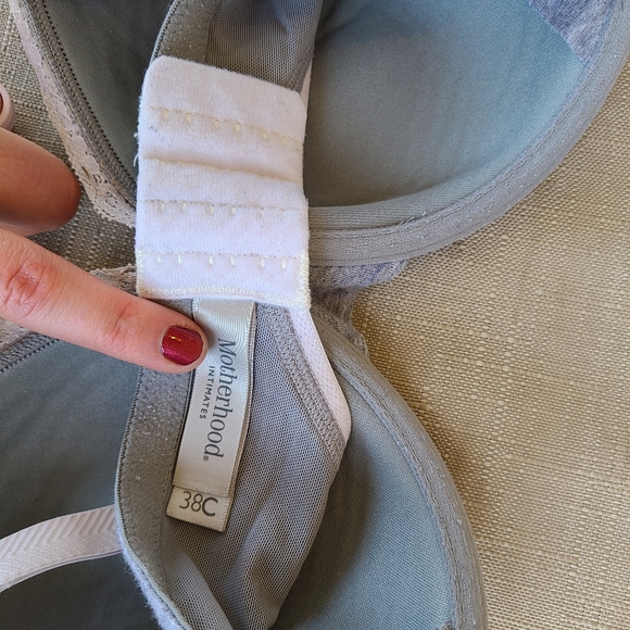 Motherhood Full Coverage MATERNITY/NURSING BRA - Picture 2 of 5